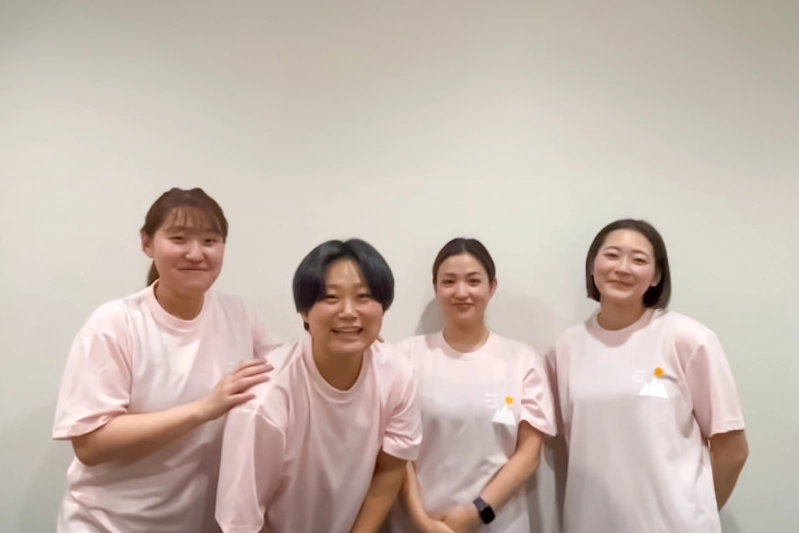 運動講師の集合写真